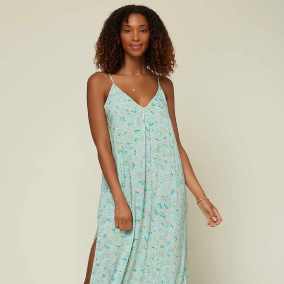 🔆O’Neill🔆 CAMRYN DITSY MAXI DRESS - Picture 3 of 16